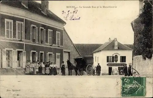 Ak Mours Val-d’Oise, La Grande Rue et la Blanchisserie