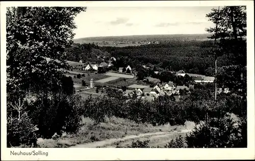 Ak Neuhaus im Solling Holzminden in Niedersachsen, Totalansicht vom Ort, Panorama