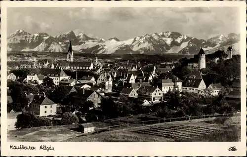 Ak Kaufbeuren am Wertach in Schwaben, Blick auf den Ort mit Gebirge