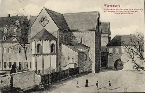 Ak Wechselburg, Romanische Schlosskirche mit Eingang zum Schlosspark, fr. Klosterkirche