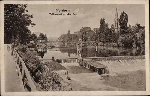 Ak Pforzheim im Schwarzwald, Teilansicht an der Enz, Wehr, Kirche