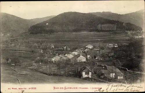 Ak Ban de Laveline Vosges, Gesamtansicht, Berg