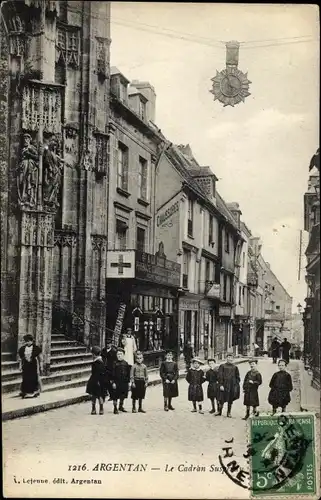 Ak Argentan Orne, Straßenpartie, Kirche