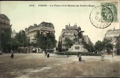 Ak Paris XII Reuilly, Place et Statue de Victor Hugo