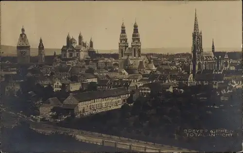 Foto Ak Speyer am Rhein, Totalansicht von Speyer mit Kirchen