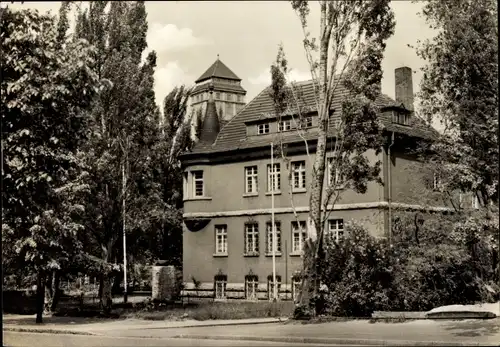 Ak Holzweißig Bitterfeld Wolfen in Sachsen Anhalt, Rathaus