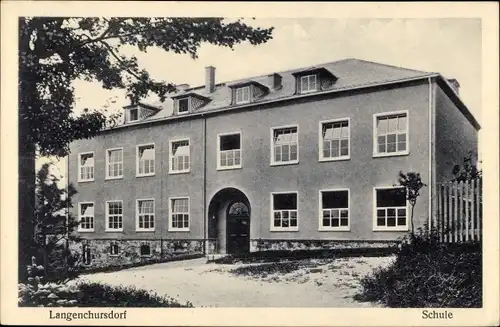 Ak Langenchursdorf Callenberg im Landkreis Zwickau, Schule