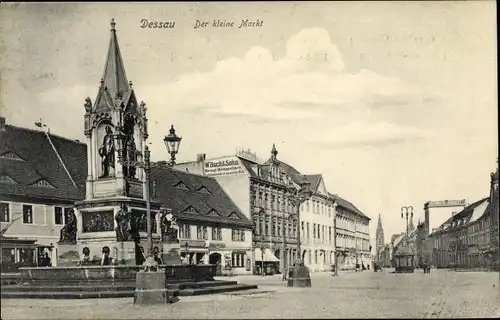 Ak Dessau in Sachsen Anhalt, Der kleine Markt