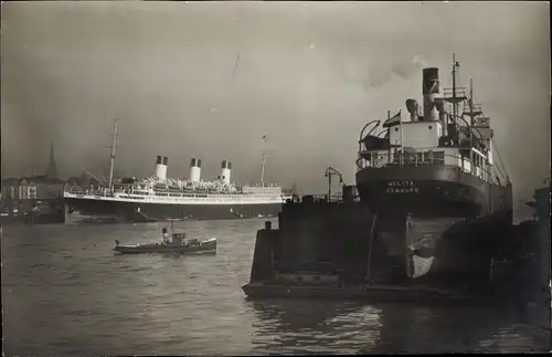 Ak Hamburg, Dampfer Cap Arcona im Hafen, Dampfer Melita