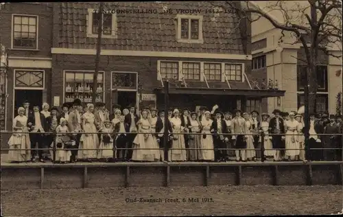 Ak Zaandam Zaanstad Nordholland, Klederdrachten Oud Zaansch feest 6 mei 1913, Tentoonstelling