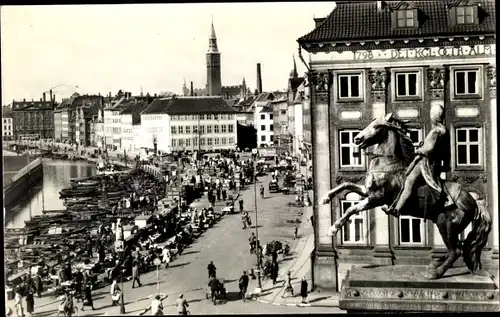 Ak København Kopenhagen Dänemark, Fischmarkt, Reiterstandbild