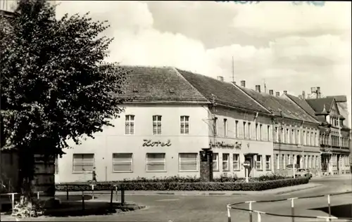 Ak Elsterwerda in Brandenburg, HO Gaststätte und Hotel Europäischer Hof, Außenansicht