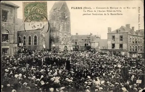 Ak Flers Orne, Concours de Musique 1907, La Place de l'Ancien Hôtel-de-Ville, Musikwettbewerb