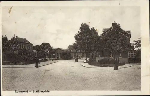 Ak Roermond Limburg Niederlande, Stationsplein