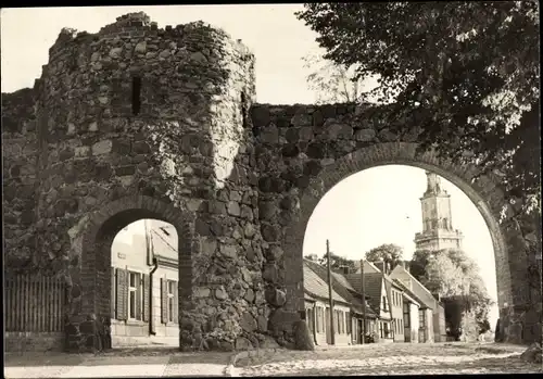 Ak Templin in der Uckermark, Schultor