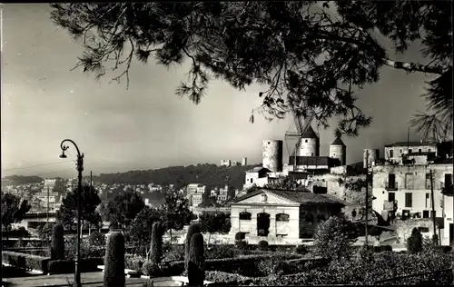 Ak Palma de Mallorca Balearische Inseln, Durchblick zum Ort mit Schloss