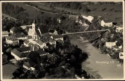 Ak Ternberg in Oberösterreich, Teilansicht, Fliegeraufnahme