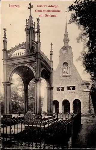 Ak Lützen im Burgenlandkreis, Gustav Adolph Gedächtnisskirche mit Denkmal