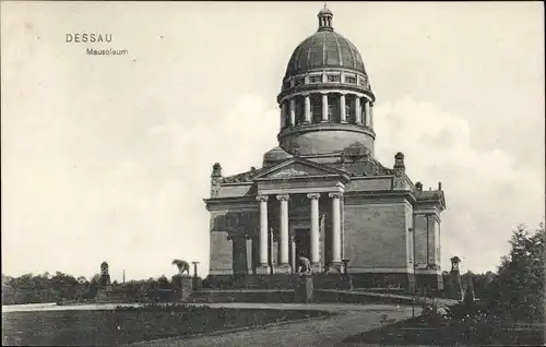 Ak Dessau in Sachsen Anhalt, Mausoleum