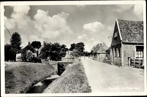 Ak Abbekerk Nordholland Niederlande, Dorfansicht, Straßenpartie mit Brücke