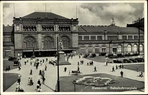 Ak Hannover in Niedersachsen, Bahnhofsvorplatz