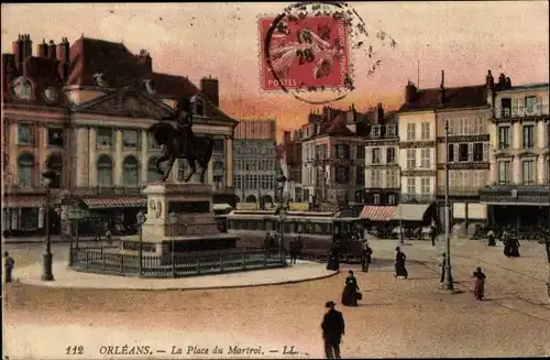 Ak Orléans Loiret, La Place du Martroi, Straßenbahn