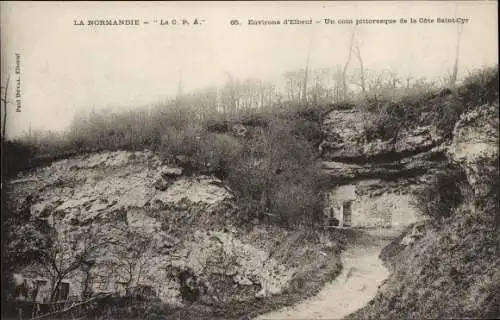 Ak Elbeuf Seine Maritime, Un coin pittoresque de la Cote Saint-Cyr, Pfad, Felsen