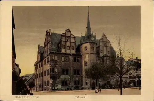 Ak Saalfeld an der Saale Thüringen, Blick auf das Rathaus