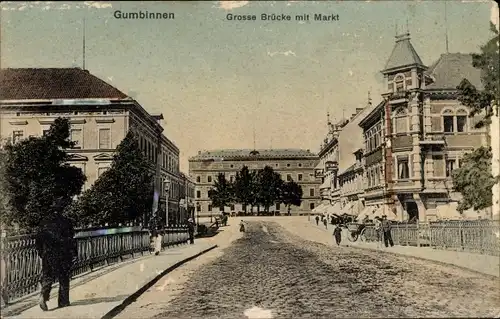 Ak Gussew Gumbinnen Ostpreußen, Große Brücke, Markt