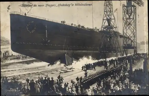 Ak Wilhelmshaven, Stapellauf des Kreuzers SMS Hindenburg, Kaiserliche Marine