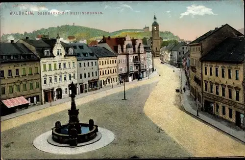 Ak Waldheim in Mittelsachsen, Obermarkt mit Wettinbrunnen