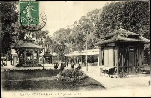 Ak Martigny les Bains Lothringen Vosges, L'Esplanade