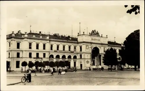 Ak Gera in Thüringen, Hauptbahnhof mit Vorplatz