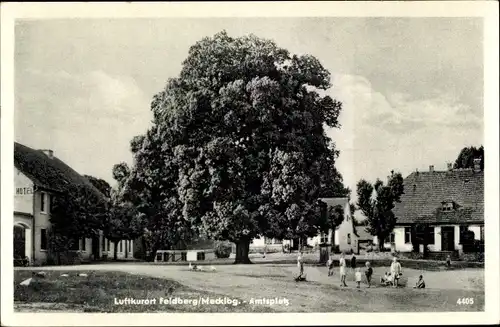 Ak Feldberg in Mecklenburg, Amtsplatz