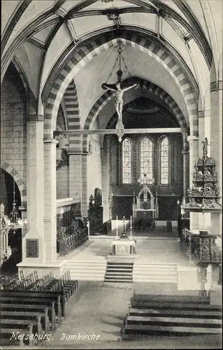 Ak Merseburg an der Saale, Domkirche, Innenansicht, Altar, Kreuz