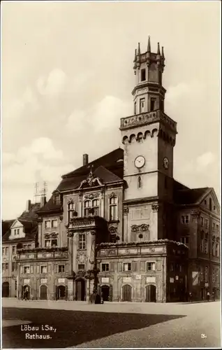 Ak Löbau in Sachsen, Rathaus, Frontansicht