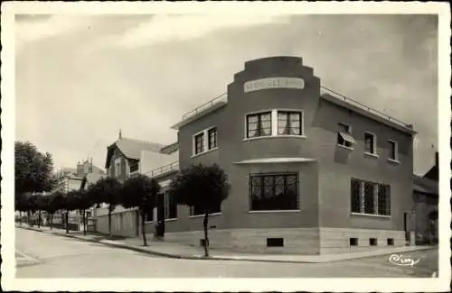 Ak Néris les Bains Allier, vue générale de la Poste