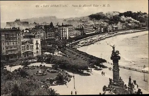 Ak Donostia San Sebastian Baskenland, Paseo de Alderdi Eder, Denkmal, Hafen, Gesamtansicht