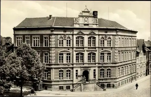 Ak Altenburg in Thüringen, Blick auf die Papiermacherschule, Telefonzelle