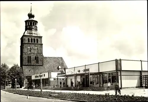 Ak Malchin in Mecklenburg, Einkaufszentrum