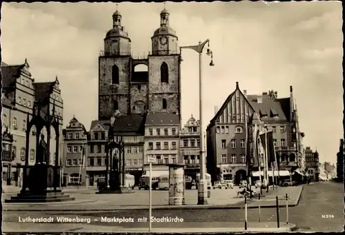 Ak Lutherstadt Wittenberg, Marktplatz mit Stadtkirche