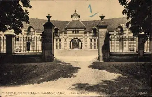 Ak Sanssat Allier, Château de Theillat, les communs