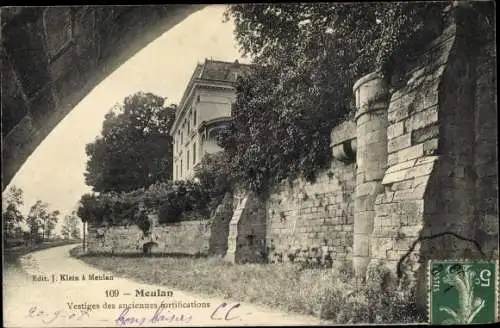 Ak Meulan en Yvelines, Vestiges des anciennes fortifications