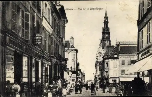 Ak Sens Yonne, Rue de la Republique