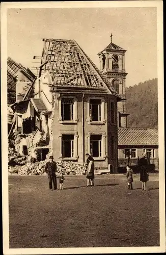 Ak Raon l'Etape Vosges, Eglise gravement endommagee