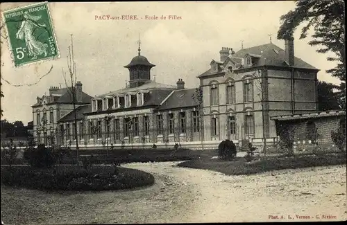 Ak Pacy sur Eure Eure, École de Filles