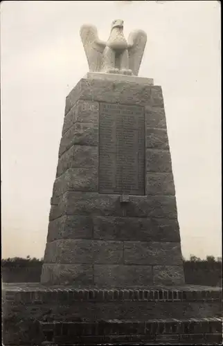 Foto Ak Sudweyhe Weyhe Niedersachsen, Kriegerdenkmal