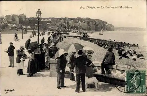 Ak Dieppe Seine Maritime, Le Boulevard Maritime, Strand, Uferpromenade, Spaziergänger