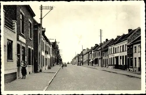 Ak Lessines Wallonien Hennegau, Chaussee de Renaix, Straßenansicht