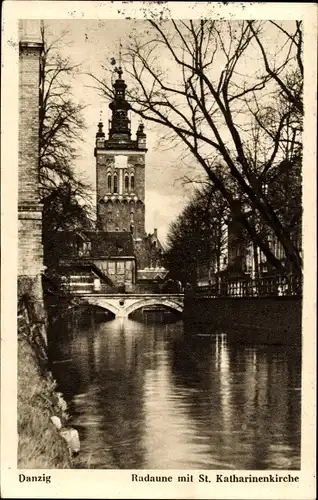 Ak Gdańsk Danzig, Radaune mit St. Katharinenkirche, Brücke